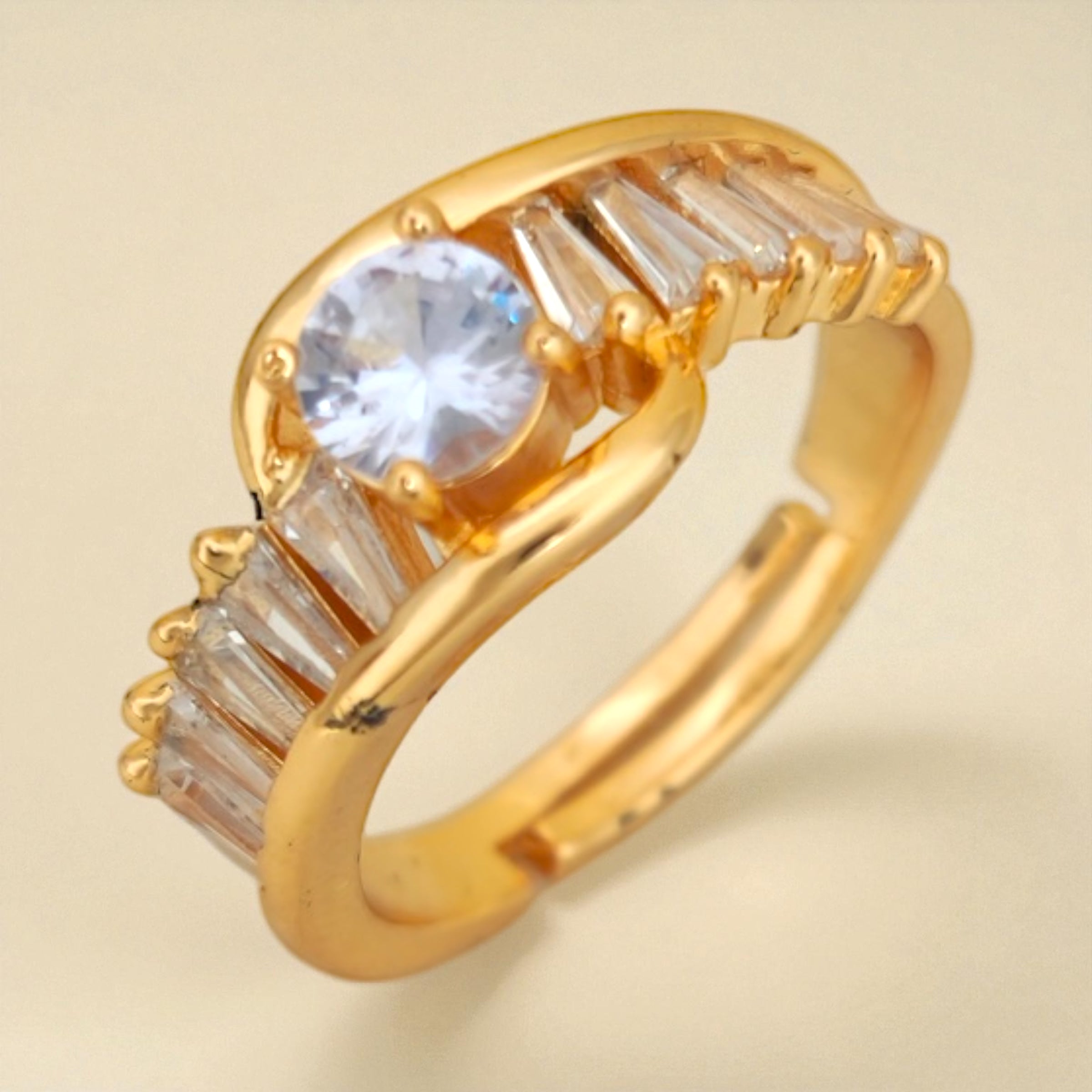 Ring with Round-Cut Gem & Crystal Accents